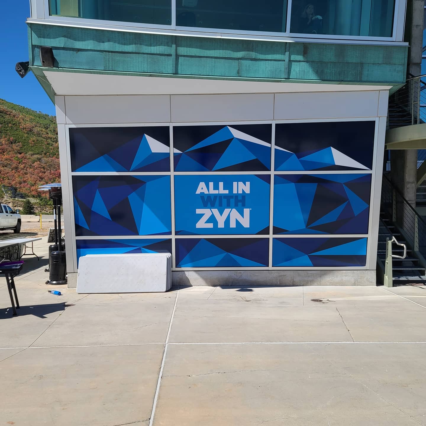 How Custom Signs Help Small Businesses Grow