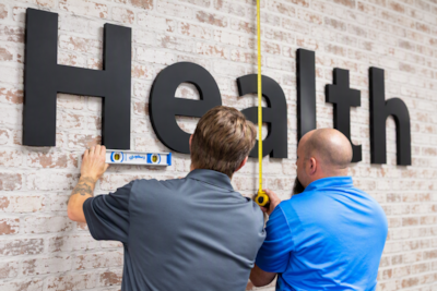 Complex Healthcare Environments: How Install Teams Reduce Risk & Delays