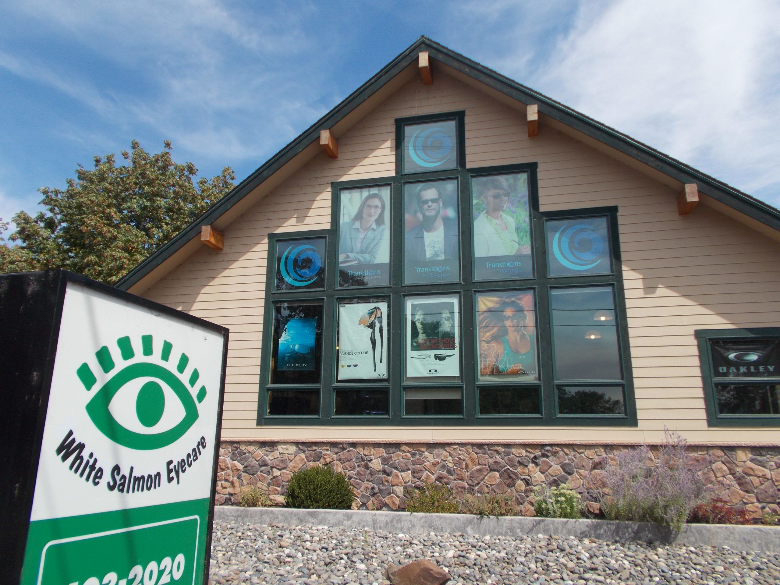 How Professional Sign Installation Can Make a Difference For Your Business