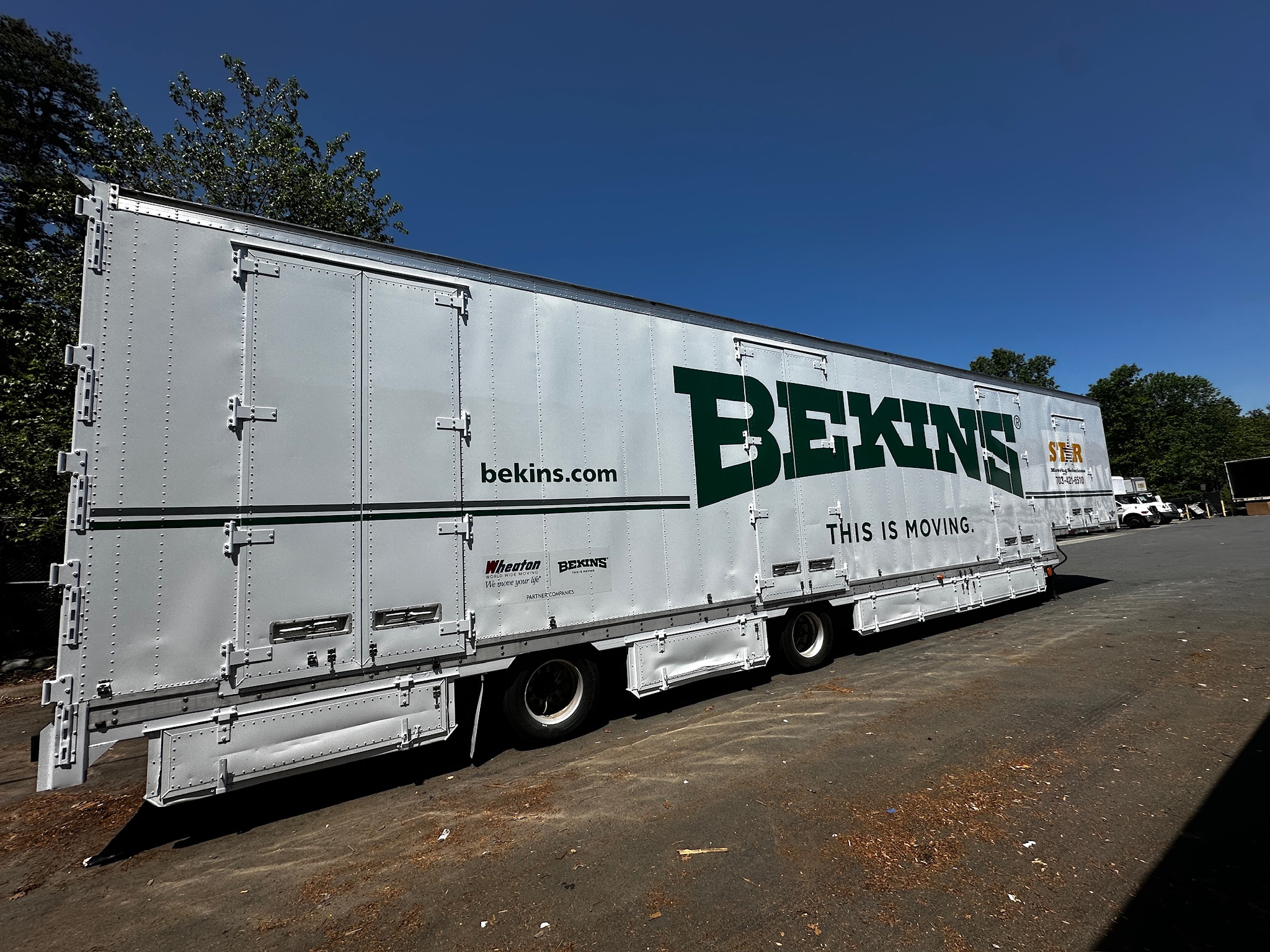 Bekins Spot Graphics | Vinyl Installation